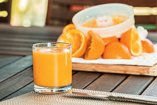 benefícios do suco de laranja